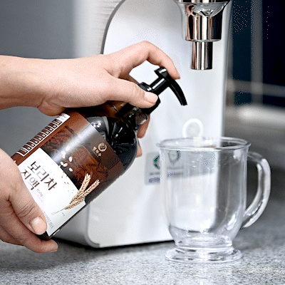 Byeolhasu barley tea concentrate preparation and serving guide