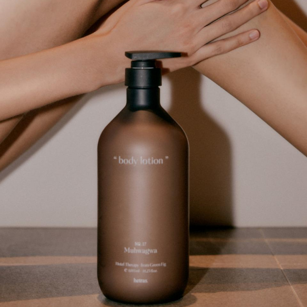 Hotel Therapy Body Lotion (Hotel Wood Scent) 1.013L